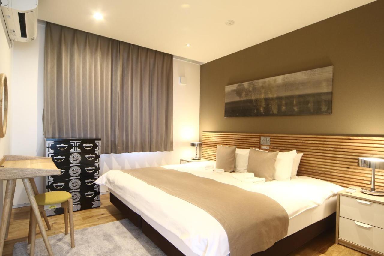 Kuranoya Furano Apartment Bagian luar foto